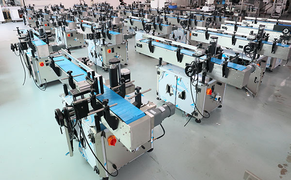 全自動圓瓶搓滾貼標(biāo)機,圓瓶搓滾貼標(biāo)機,全自動不干膠貼標(biāo)機廠家